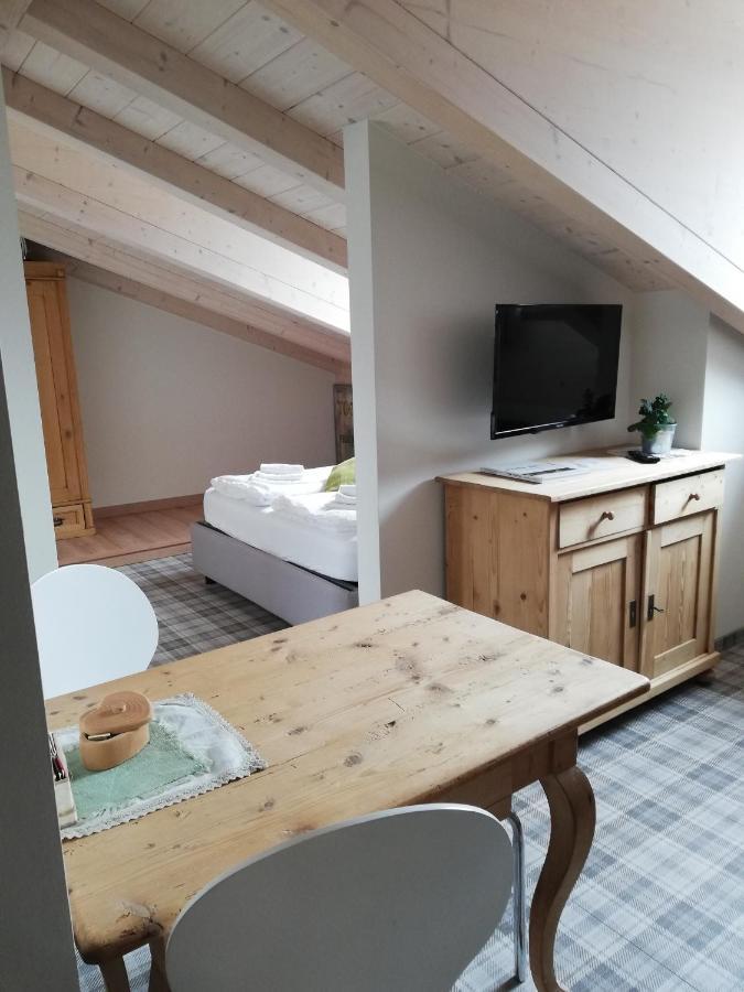 Casa Lassu. カラーノ エクステリア 写真