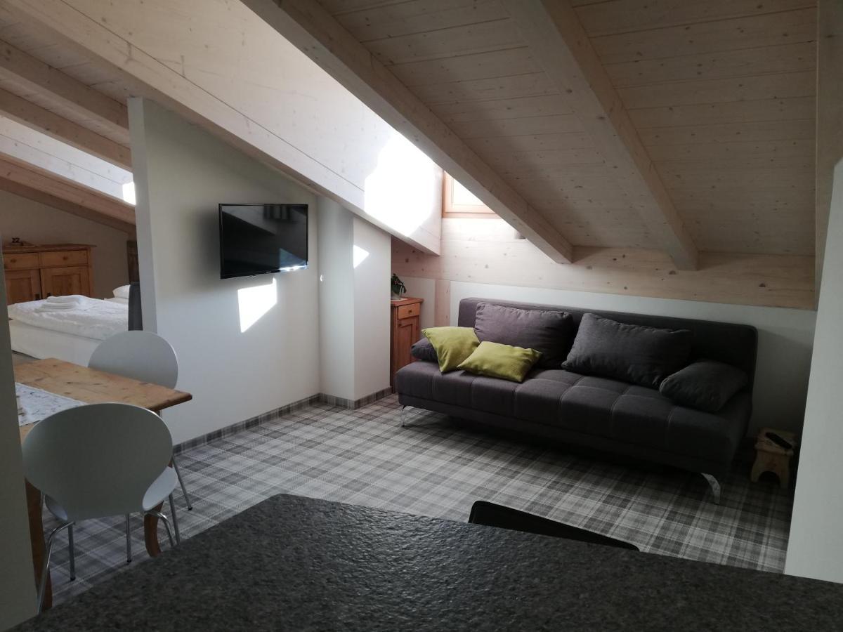 Casa Lassu. カラーノ エクステリア 写真